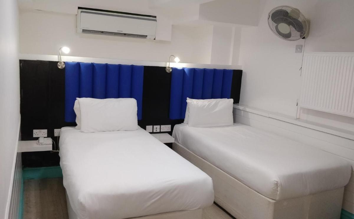 Clapham South Dudley - Housity