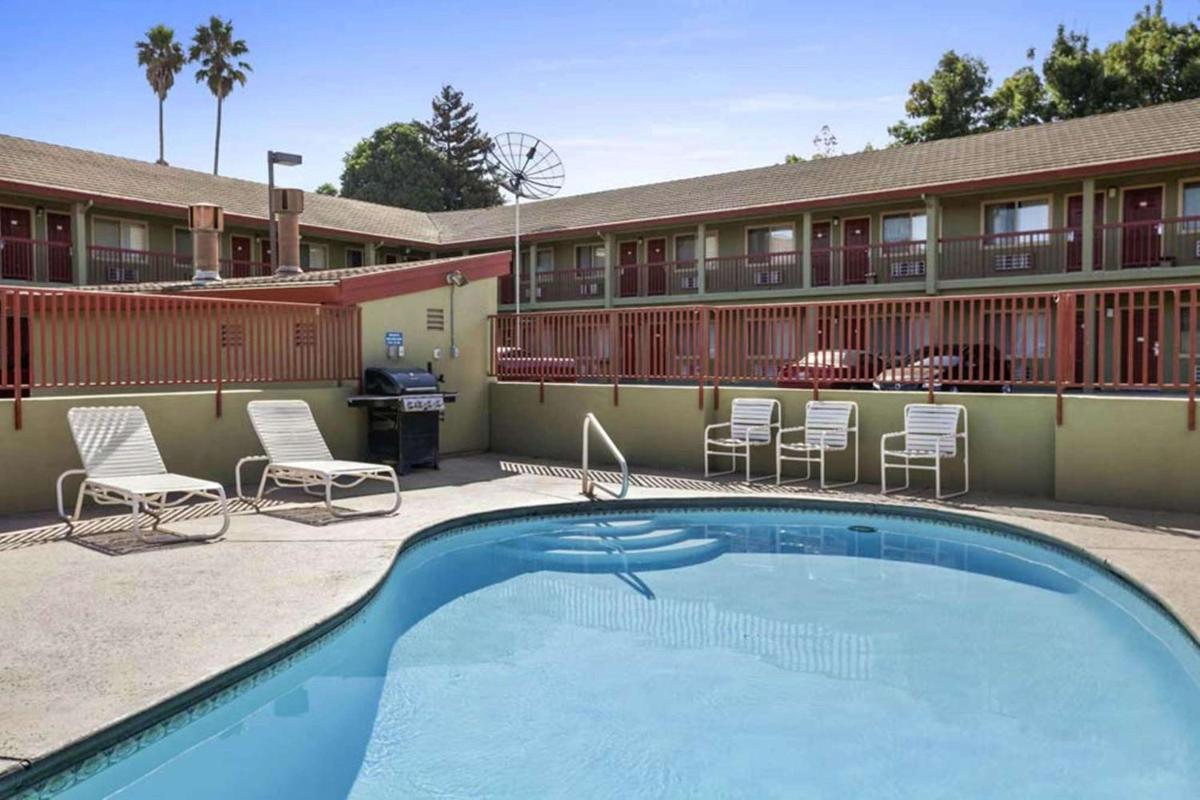 INN at King City - Housity