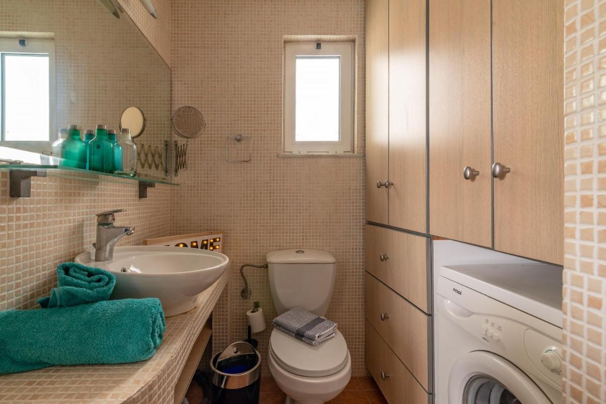 Penthouse Apartment in Downtown with SeaView - Housity