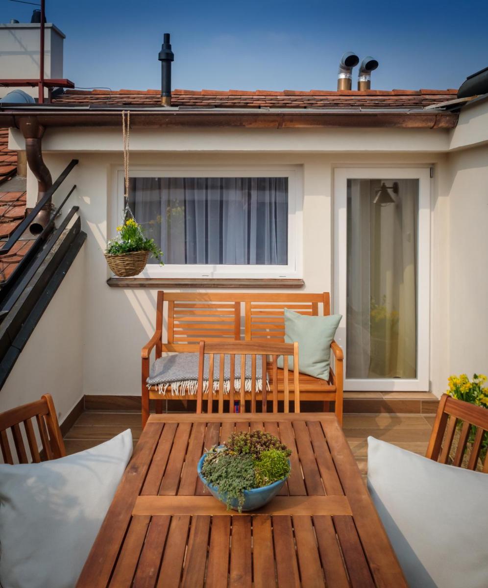 City Nest Apartments by Adrez - Housity