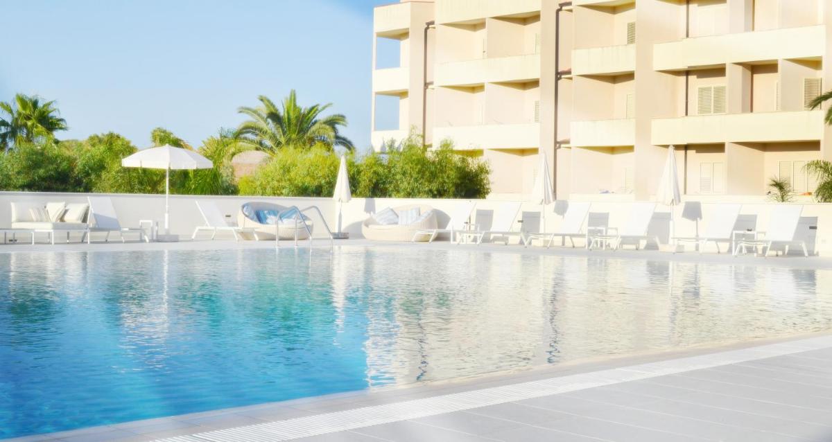 Grand Hotel President - Housity