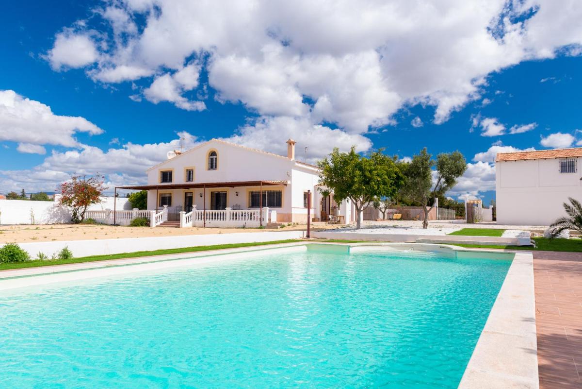 Rural Villa Fondo San Juan 20 min walking to the beach - Housity