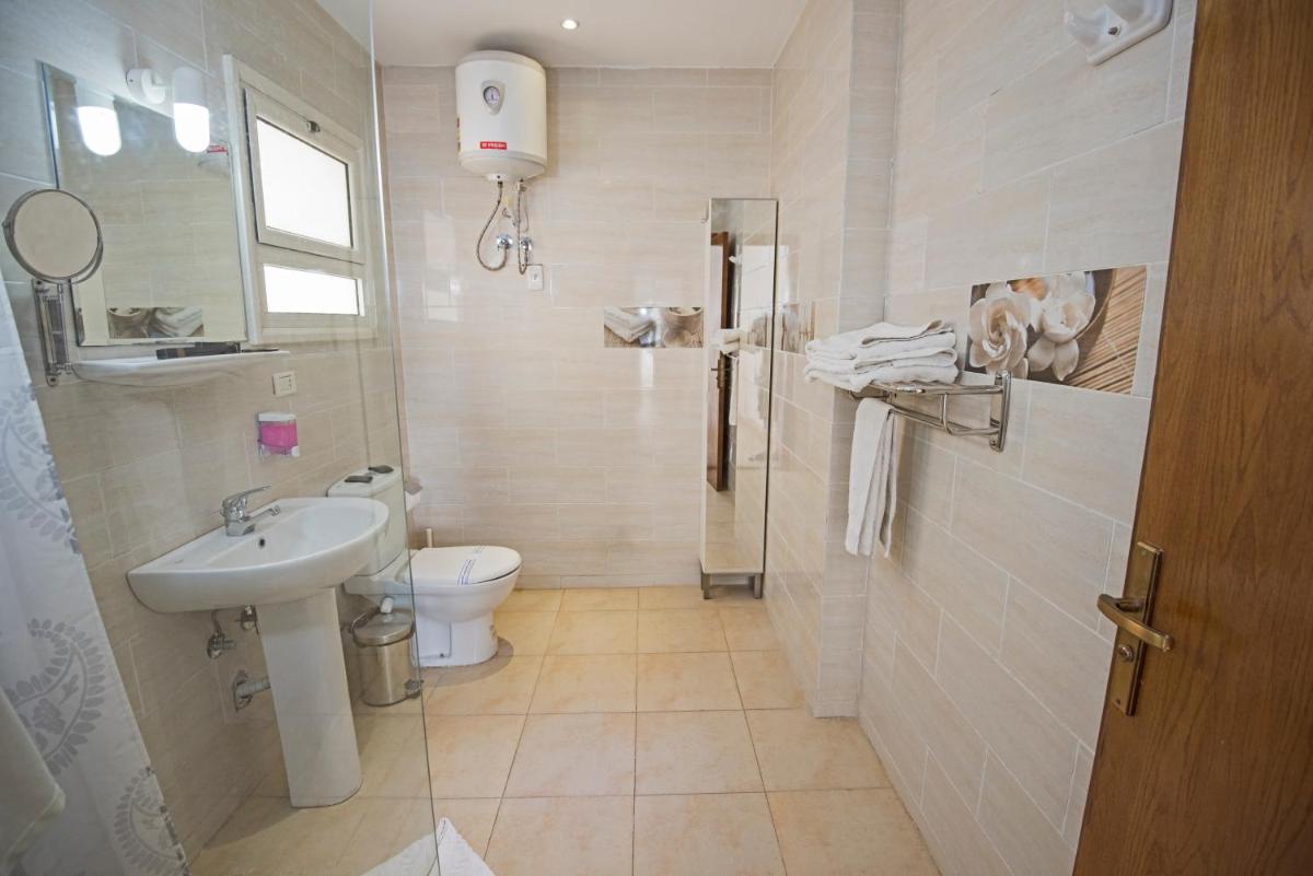 Lilly Apartments - Housity
