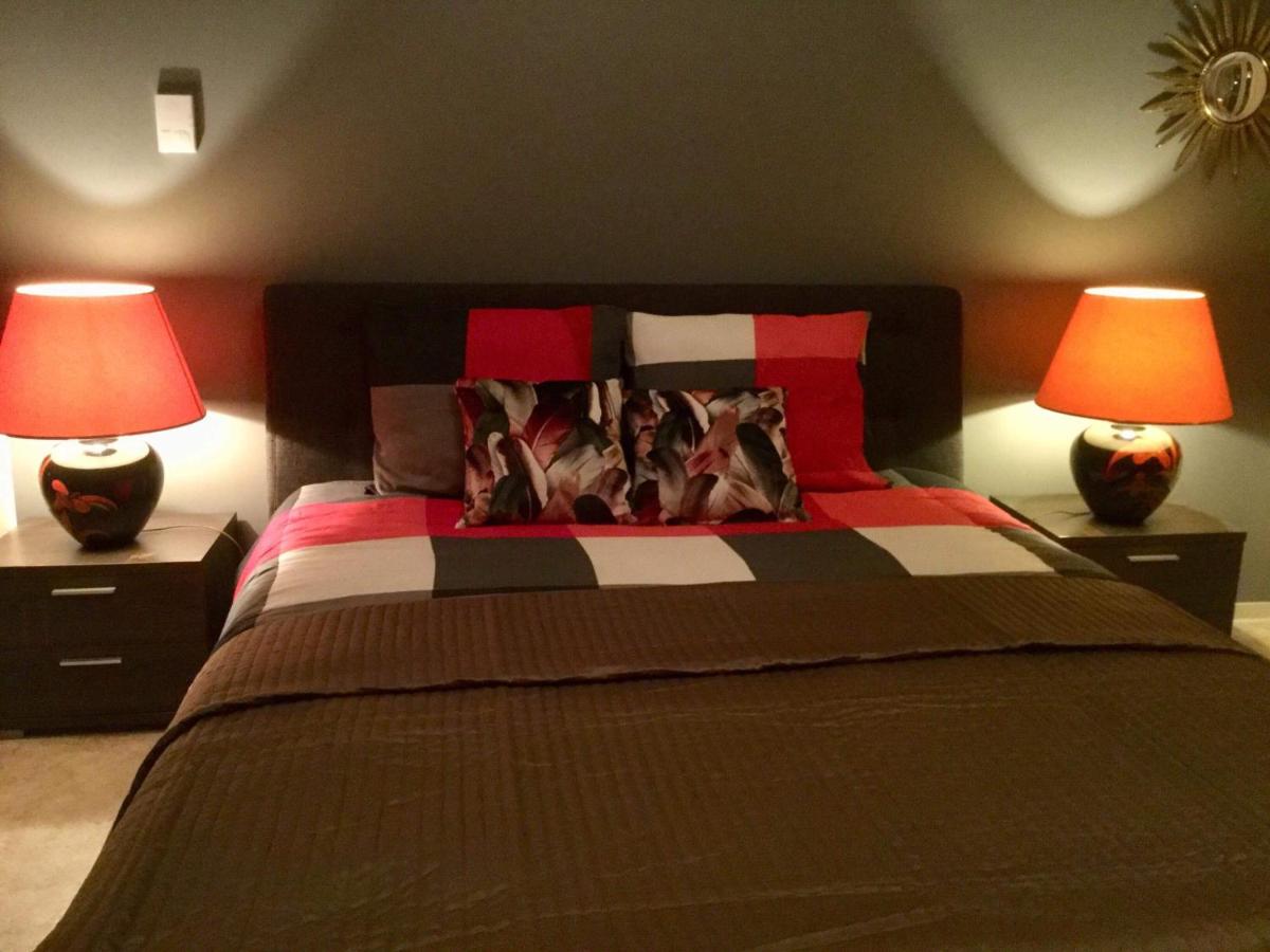 B&B East&West - Housity