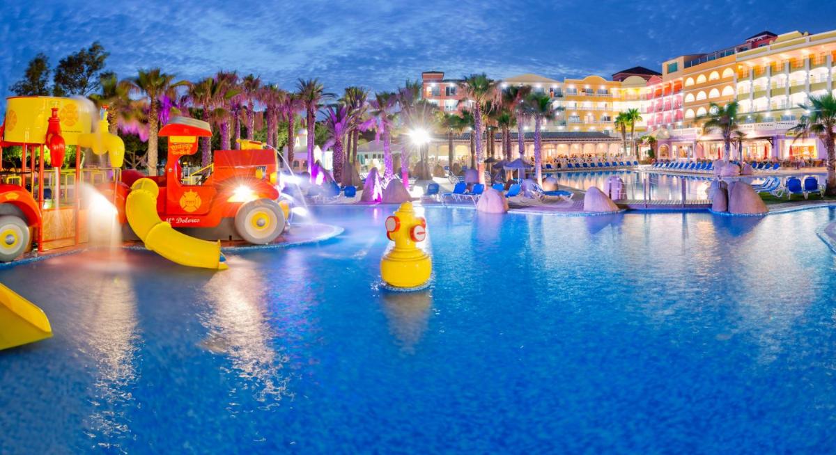 Piscina en o cerca de Mediterraneo Bay Hotel & Resort