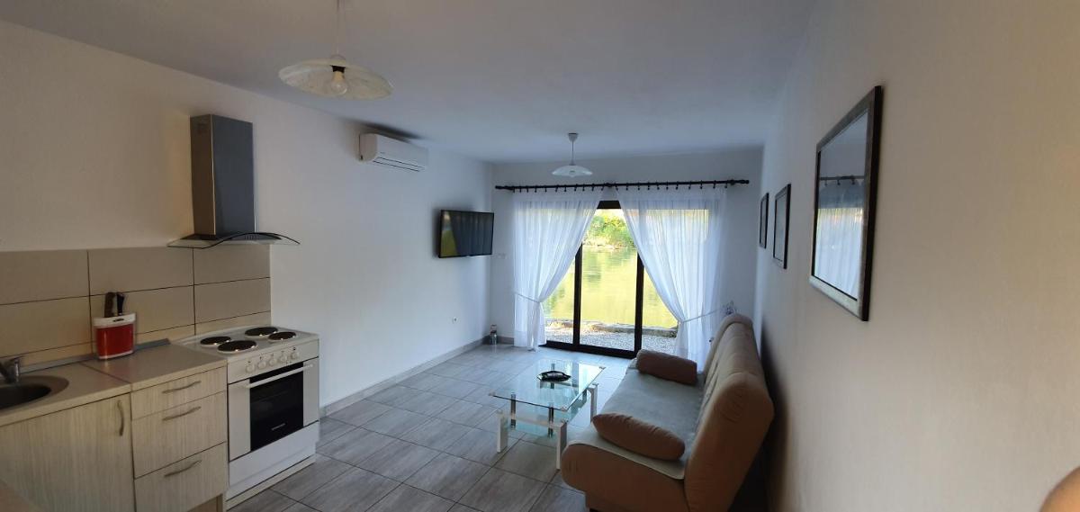 Suitetrails - River House Buna