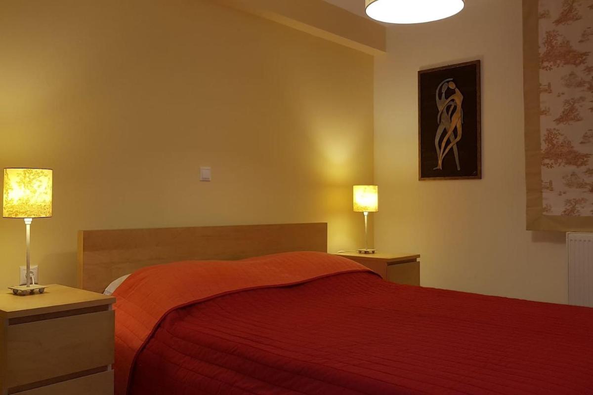 Comfy house with private garden & view, near Kyparissia Castle - Housity