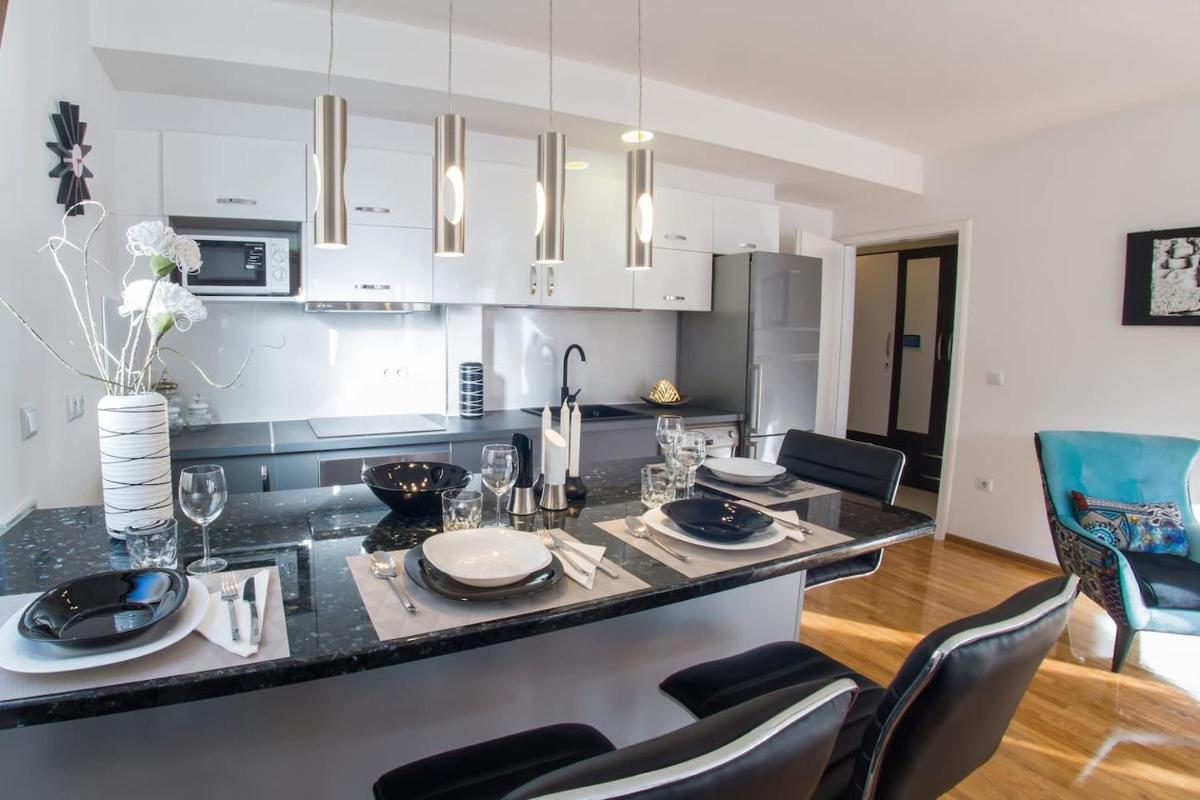 Suitetrails - Deluxe Apartment Tara
