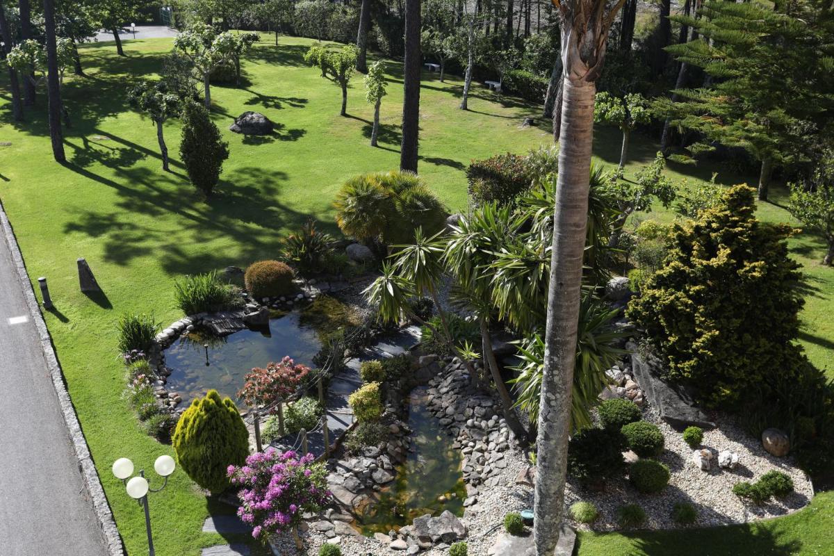 Jardín al aire libre en Hotel Spa Atlántico San Vicente do Mar