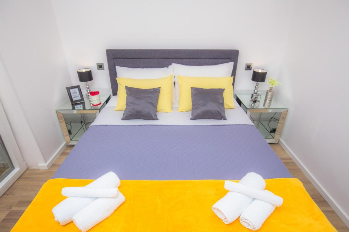 Apartment Gallery - Housity