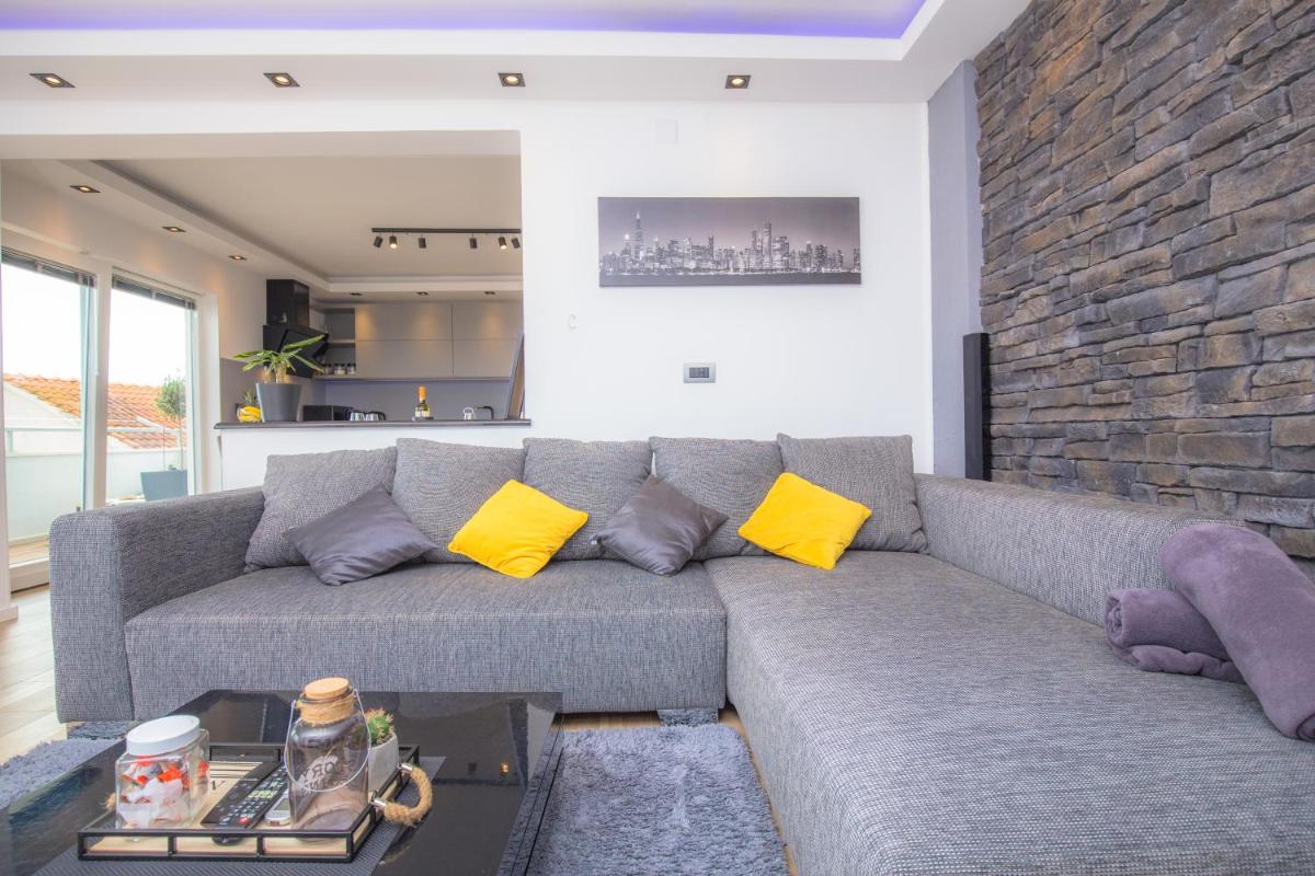 Apartment Gallery - Housity