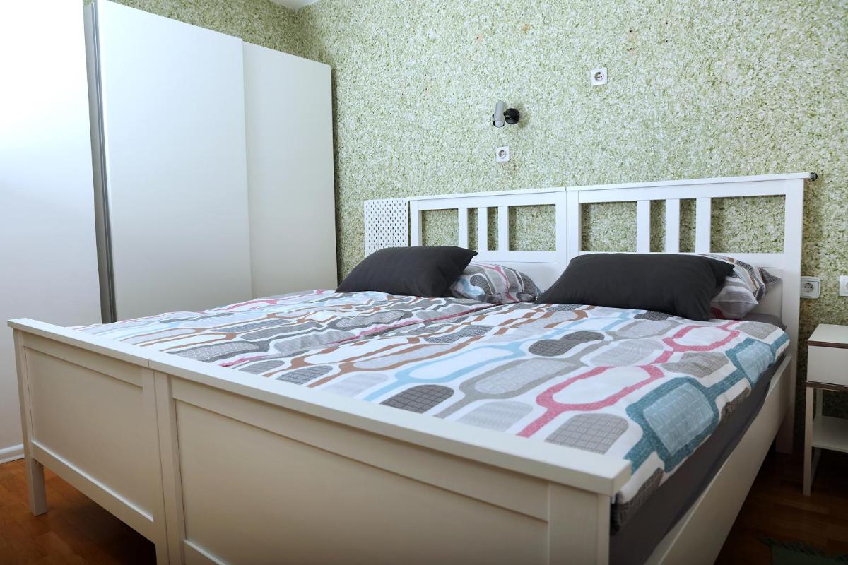 Apartma Dolinar - Housity