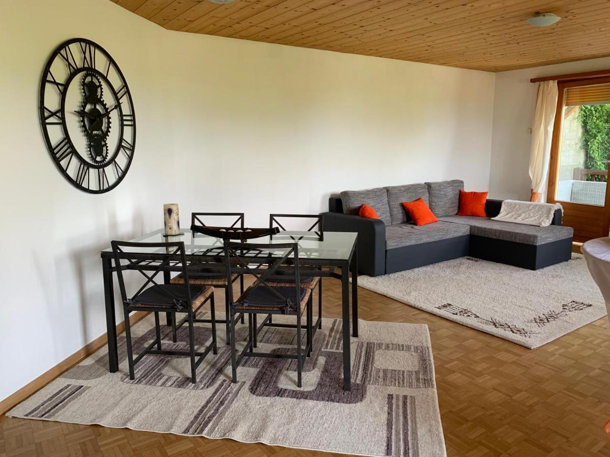 Bed & Breakfast Region Murtensee - Housity