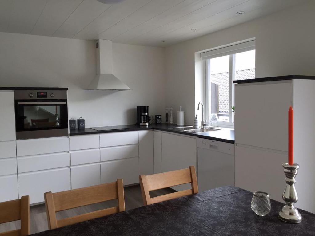Suitetrails - Private Spacious Home in City Center