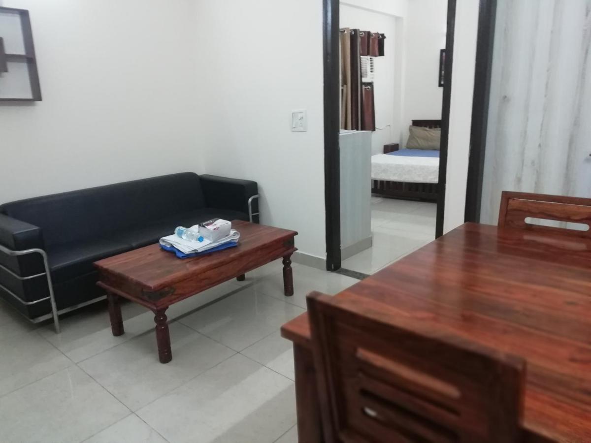Suitetrails - The Raveesh E24 - 2BHK Serviced Apartment