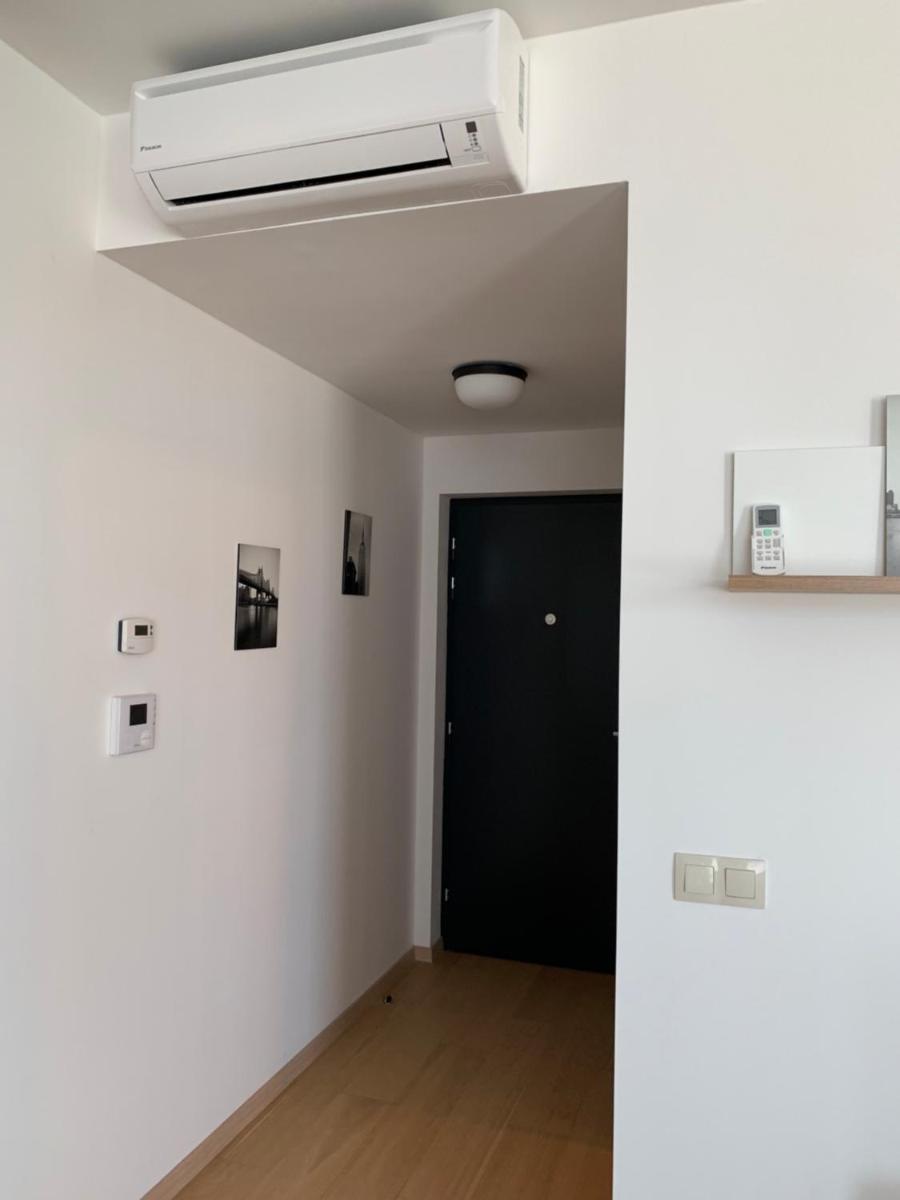 Apartments05 in new building with free parking Panorama city - amazing view close to Old town - Housity