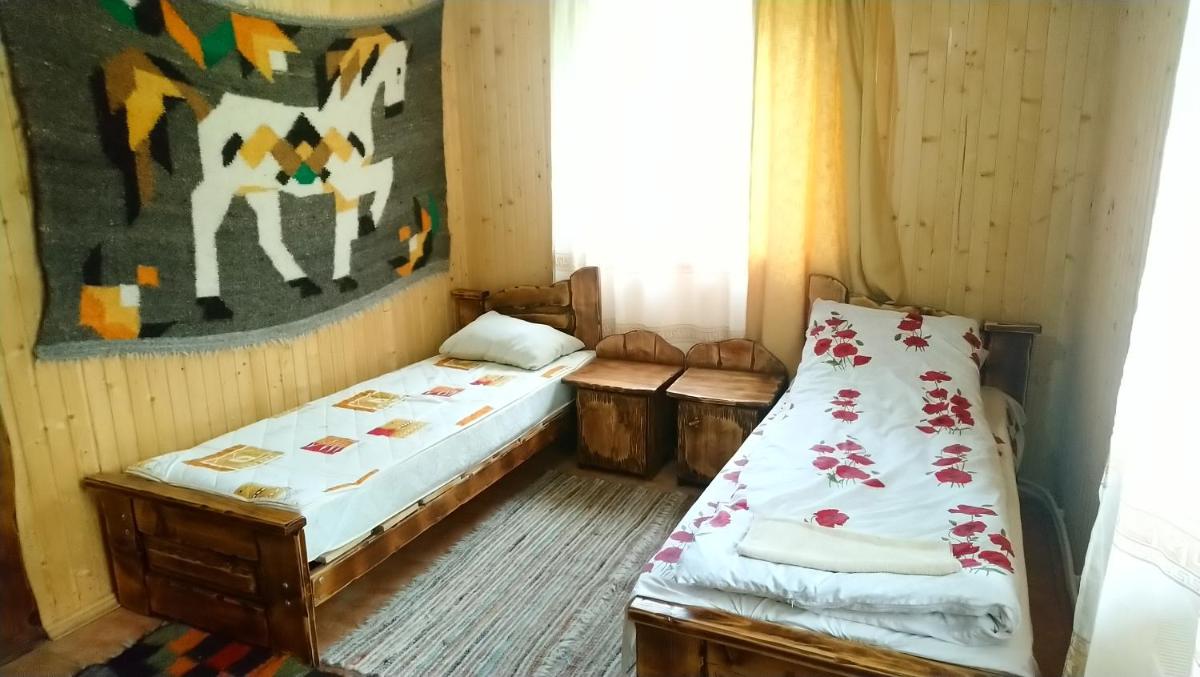 Lisowa Hatka - Housity