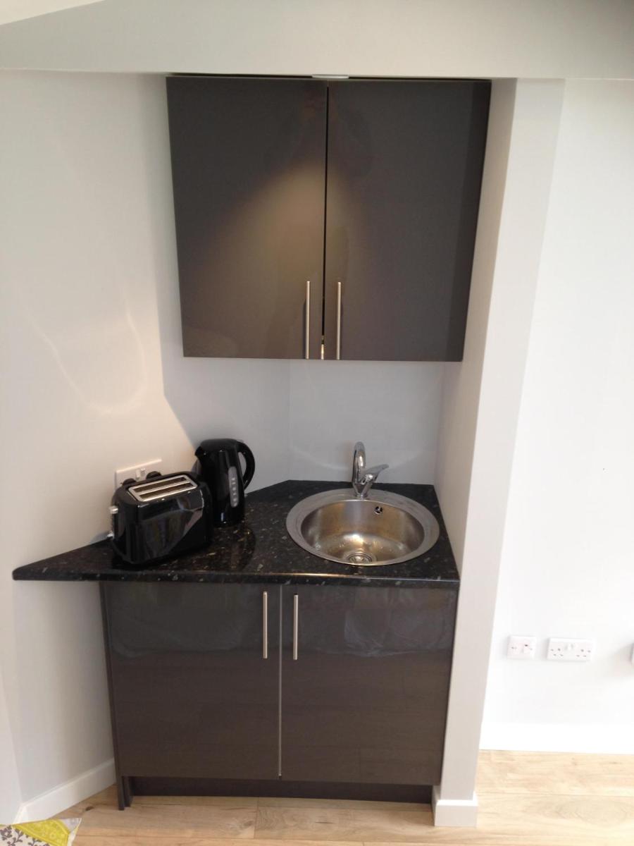 ensuite garden room - Housity