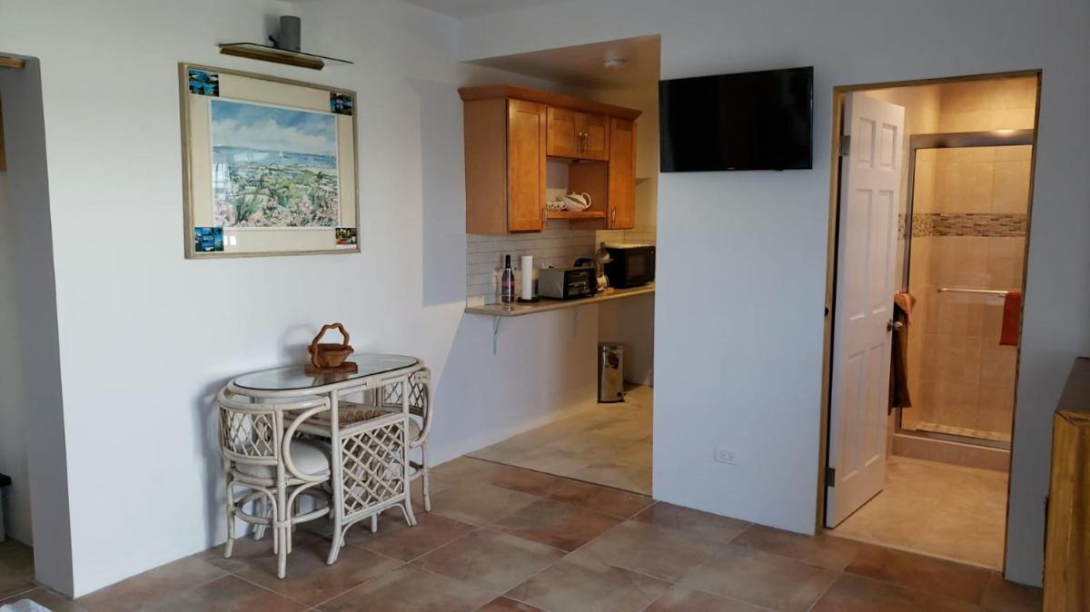 Pauls Oceanview with Amazing Sunsets - Housity