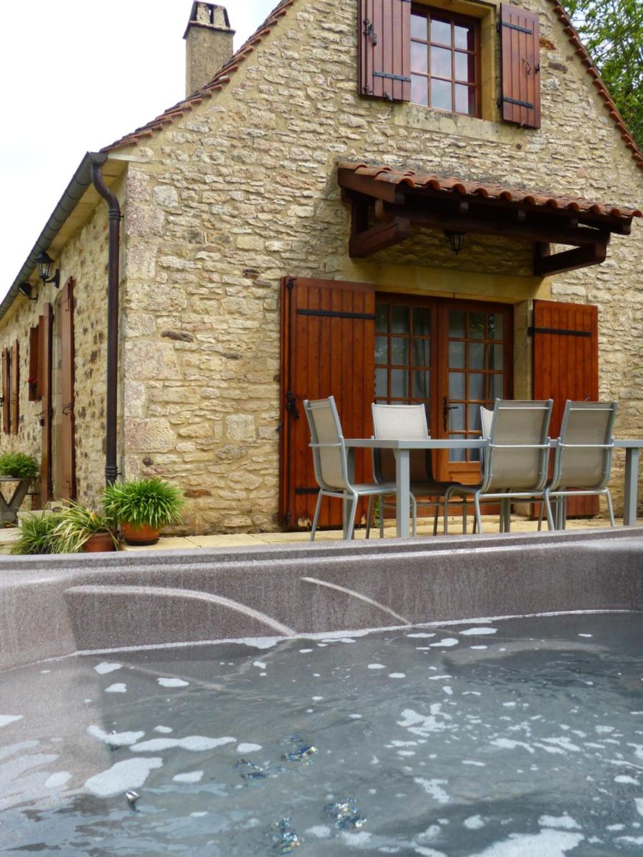 Gîte l'Orée du bois - maison individuelle avec jacuzzi privé - Housity