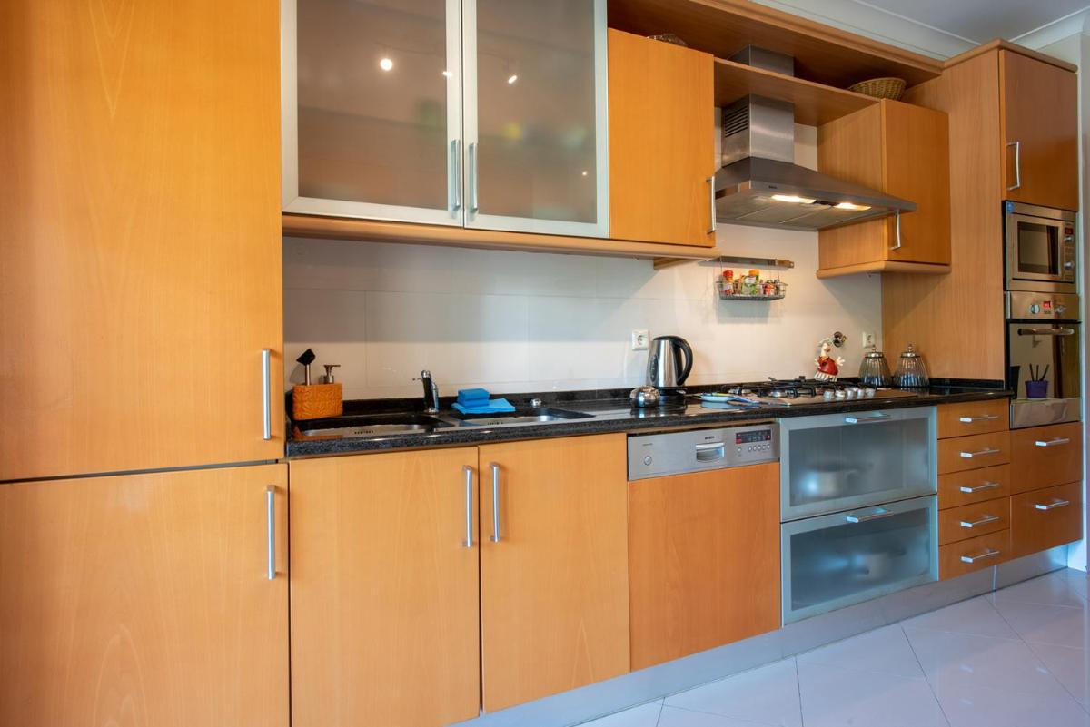Carcavelos Surf - Housity