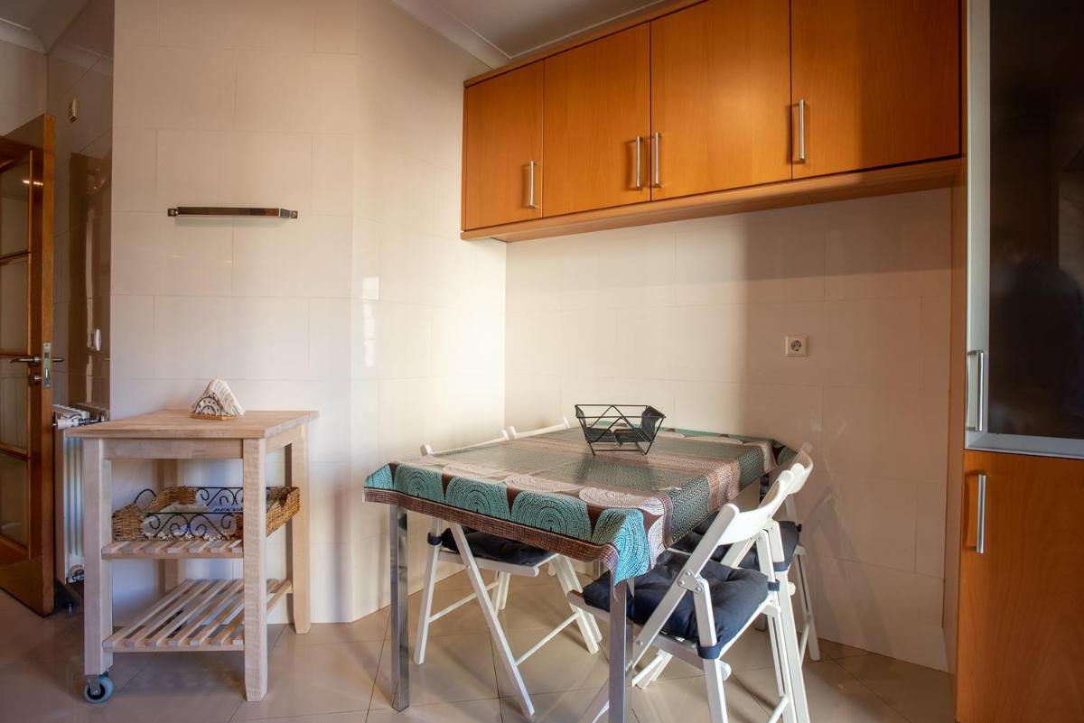 Carcavelos Surf - Housity