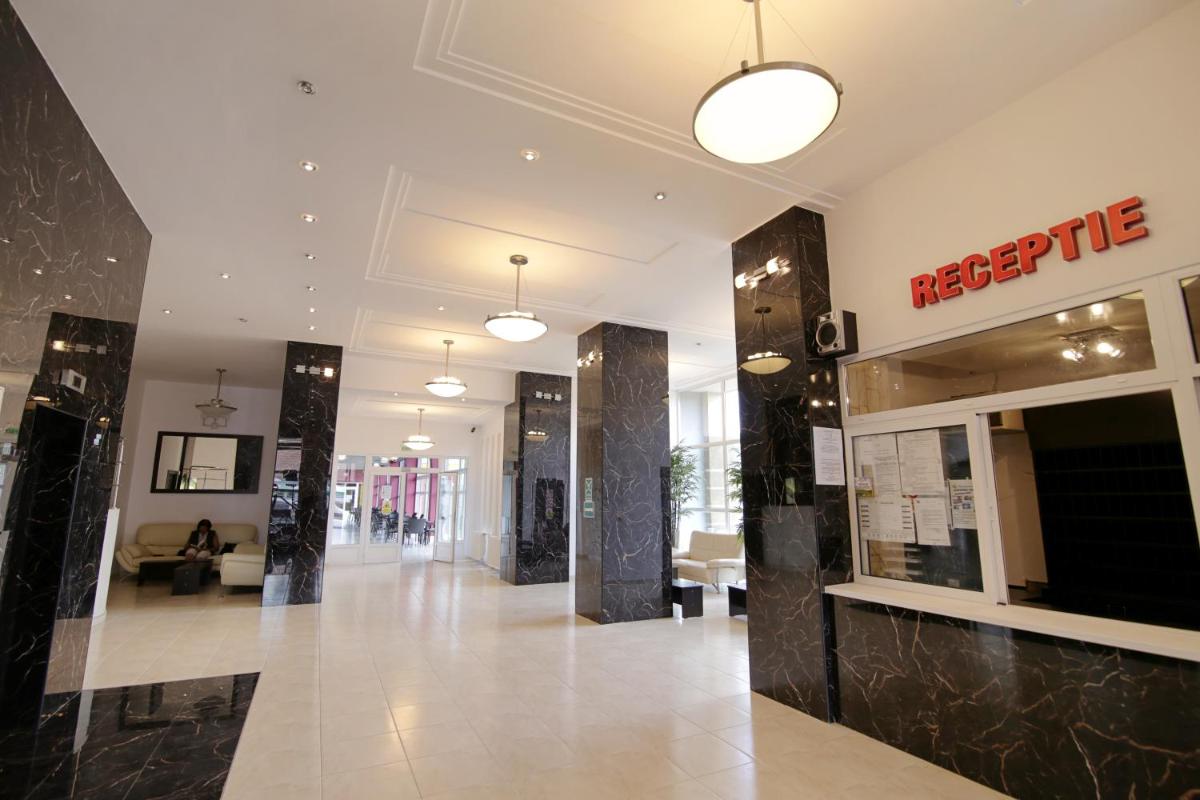 Complex Balnear Cerbul - Housity