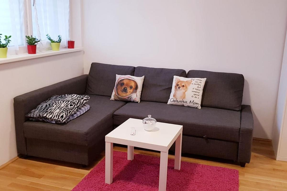 Trendy Danube Apartment - Close to UN - Housity