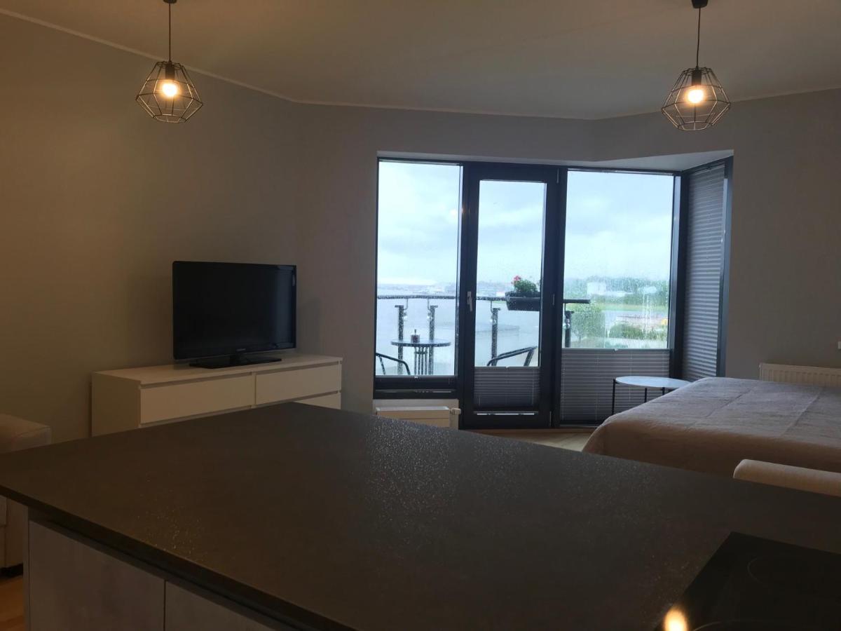 Apartment24 Yacht Club View - Housity