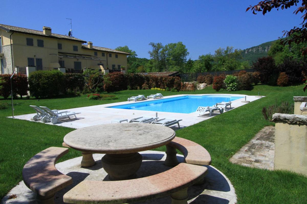 Corte degli ulivi - Housity