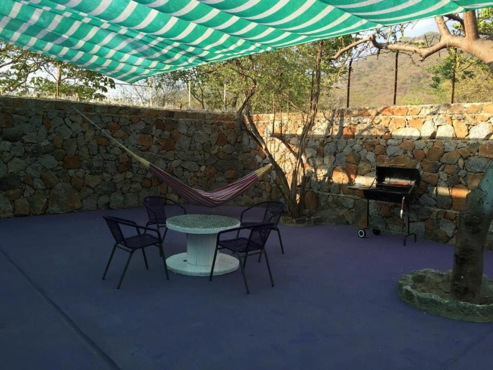 Casa de Campo La ReVista Con Piscina Privada - Housity