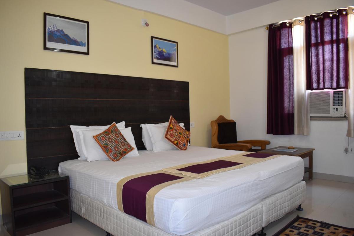 Hotel Bodh Vilas - Housity
