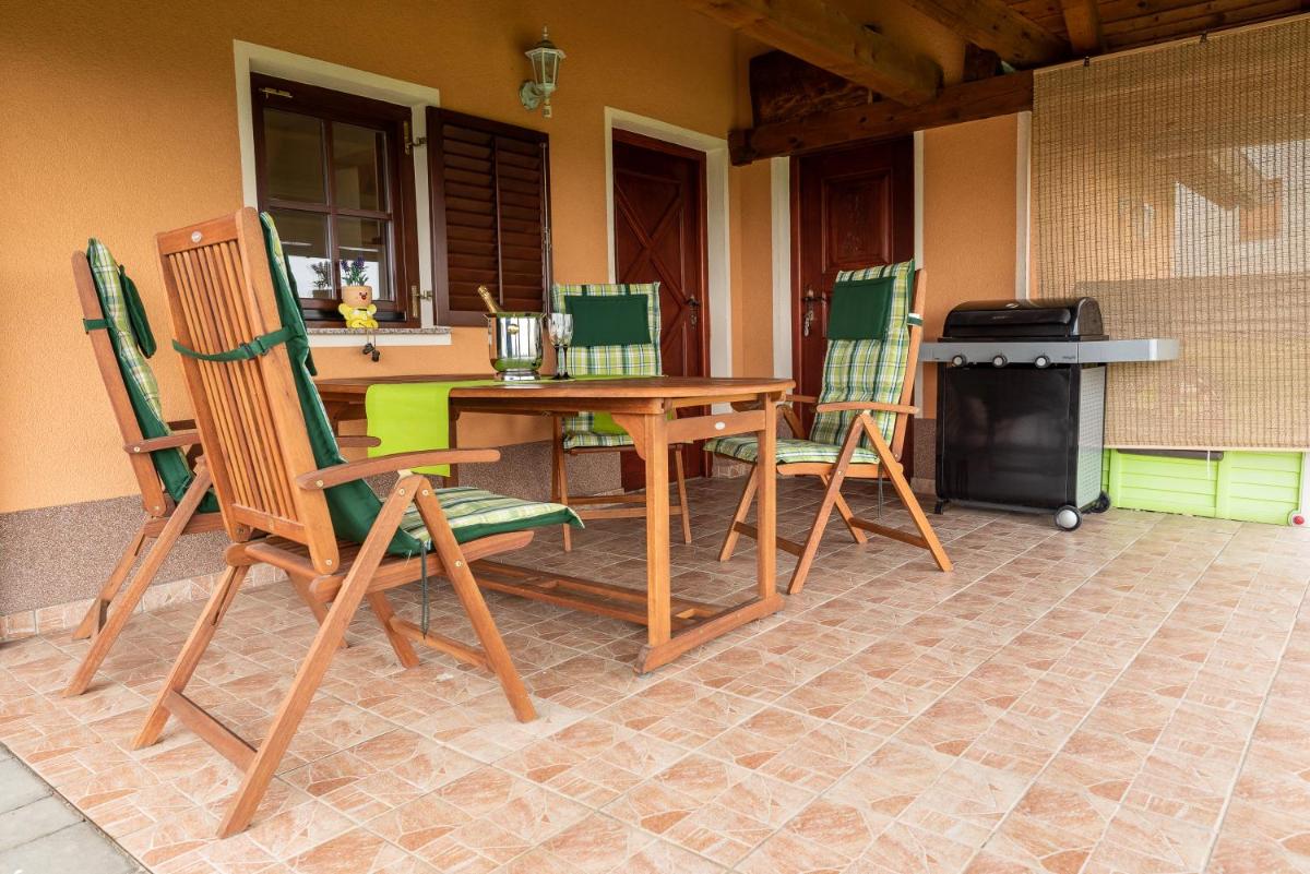 Wineyard getaway house - Housity