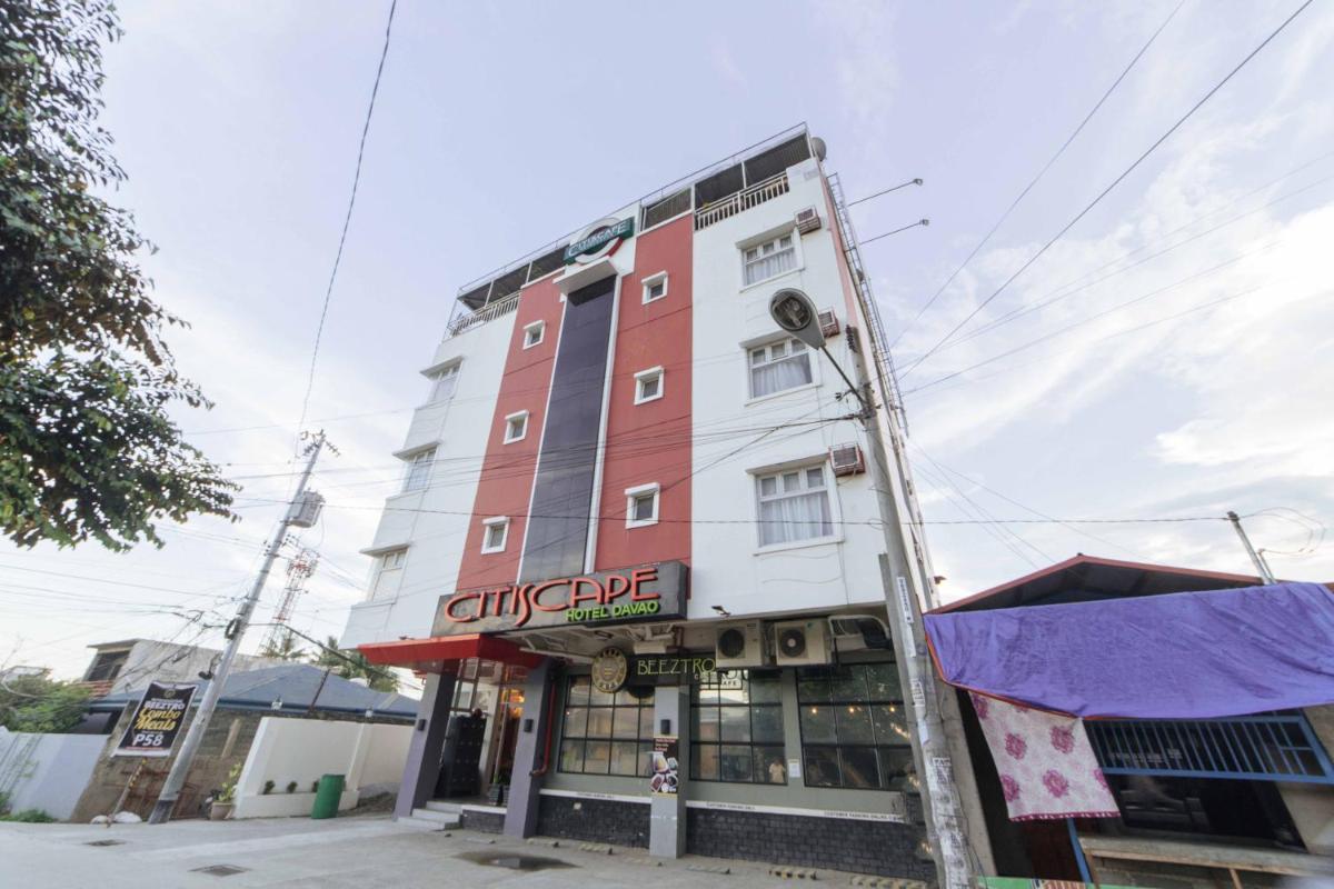 RedDoorz Plus near SM Lanang Davao - Housity