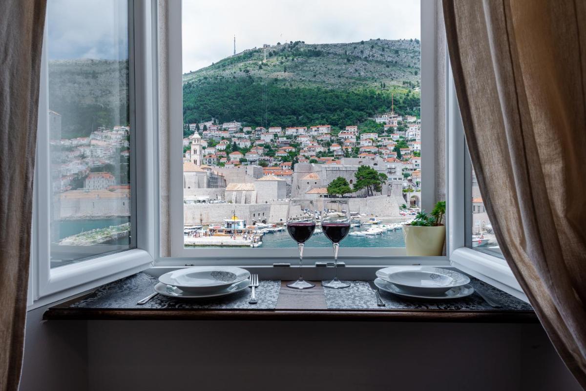 BRAND NEW apartment with Old Port view- Mala Vrata - Housity