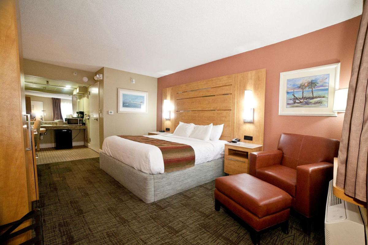 DeSoto Beach Hotel - Housity