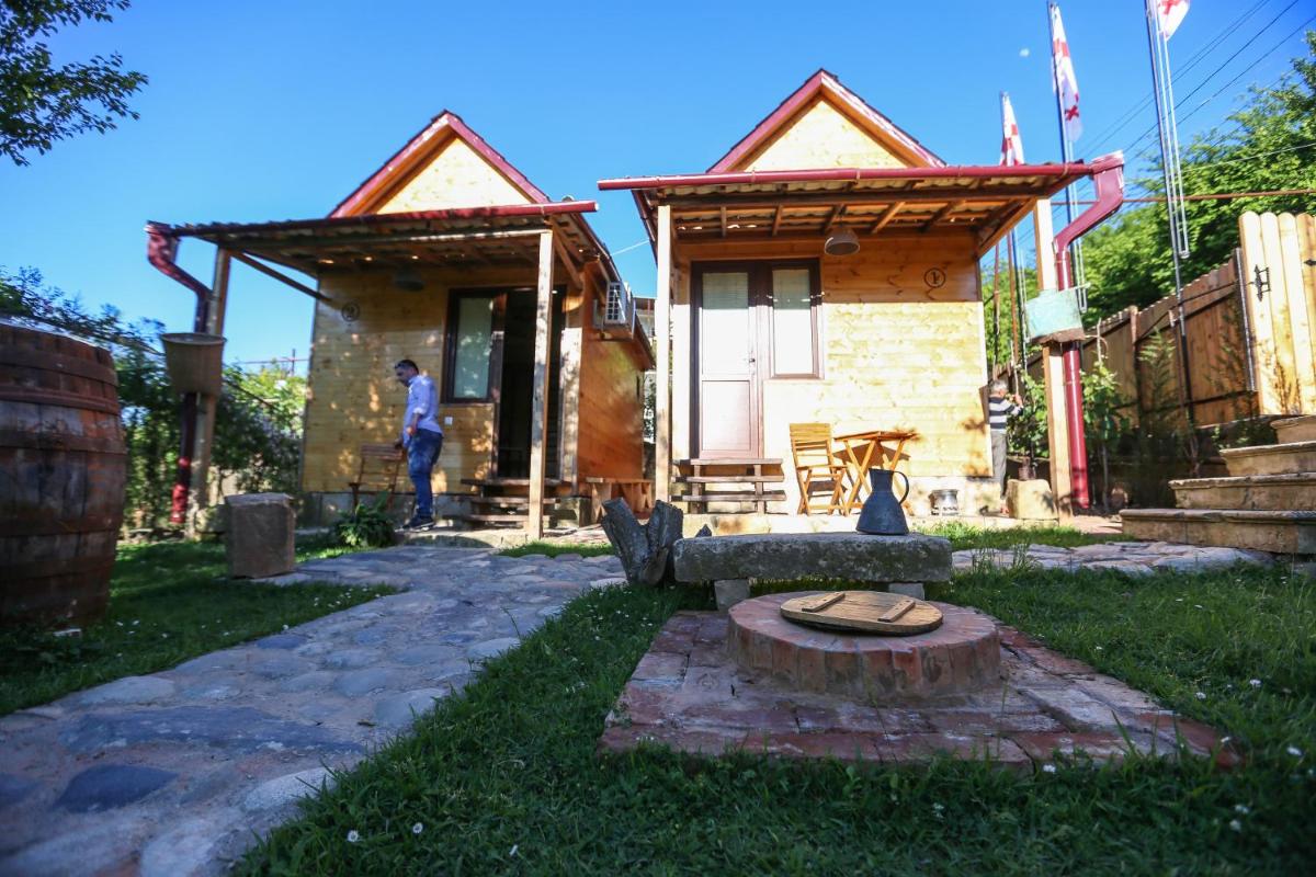 BUKHRIANI - Housity
