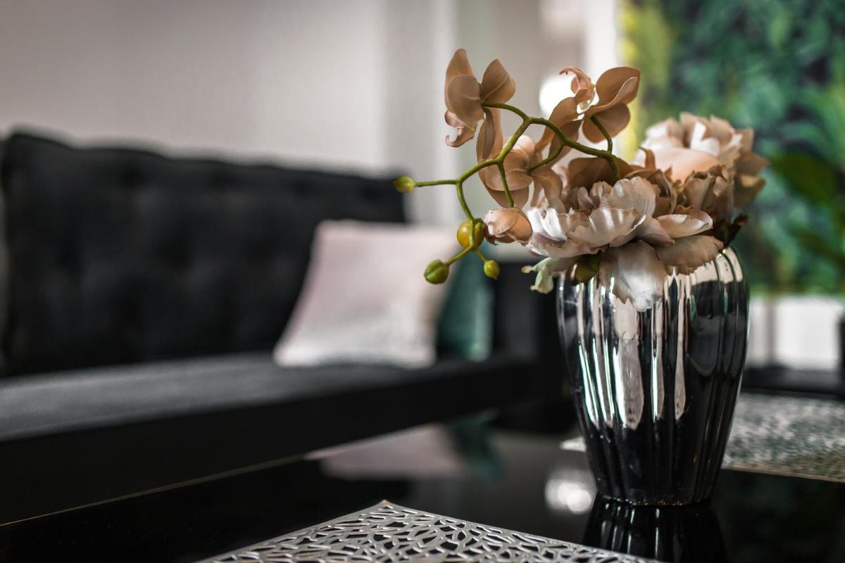 Moonlight Apartament - Housity