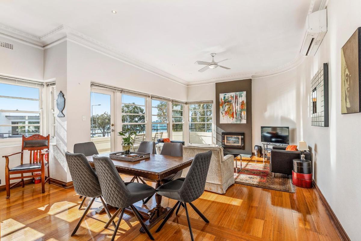 Captains Retreat Apartments and Cottages - Housity