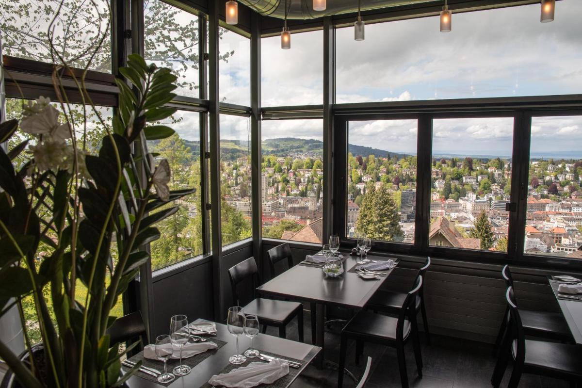 Hotel Restaurant Falkenburg - Housity