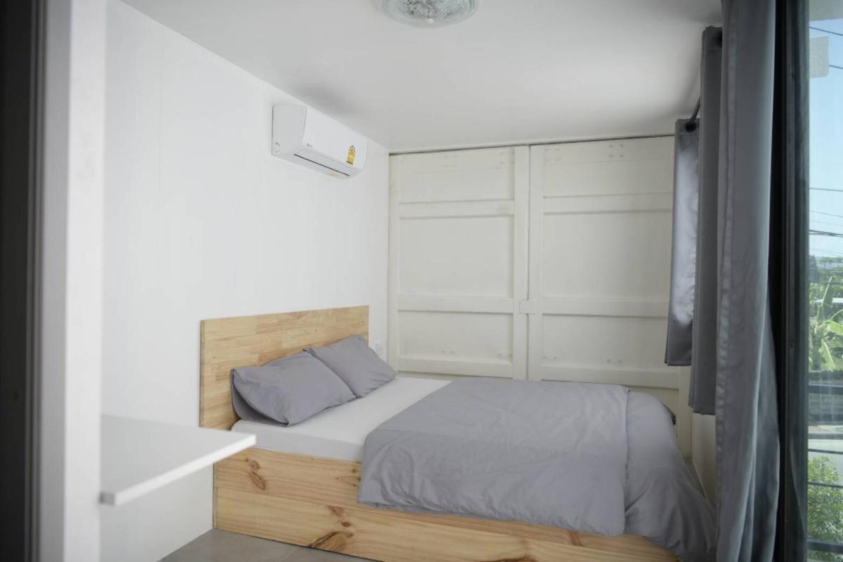 POSH 39 - Housity