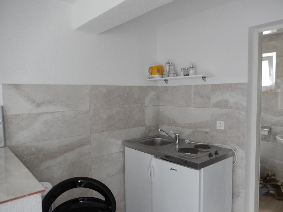 New studio app for 2 - Housity