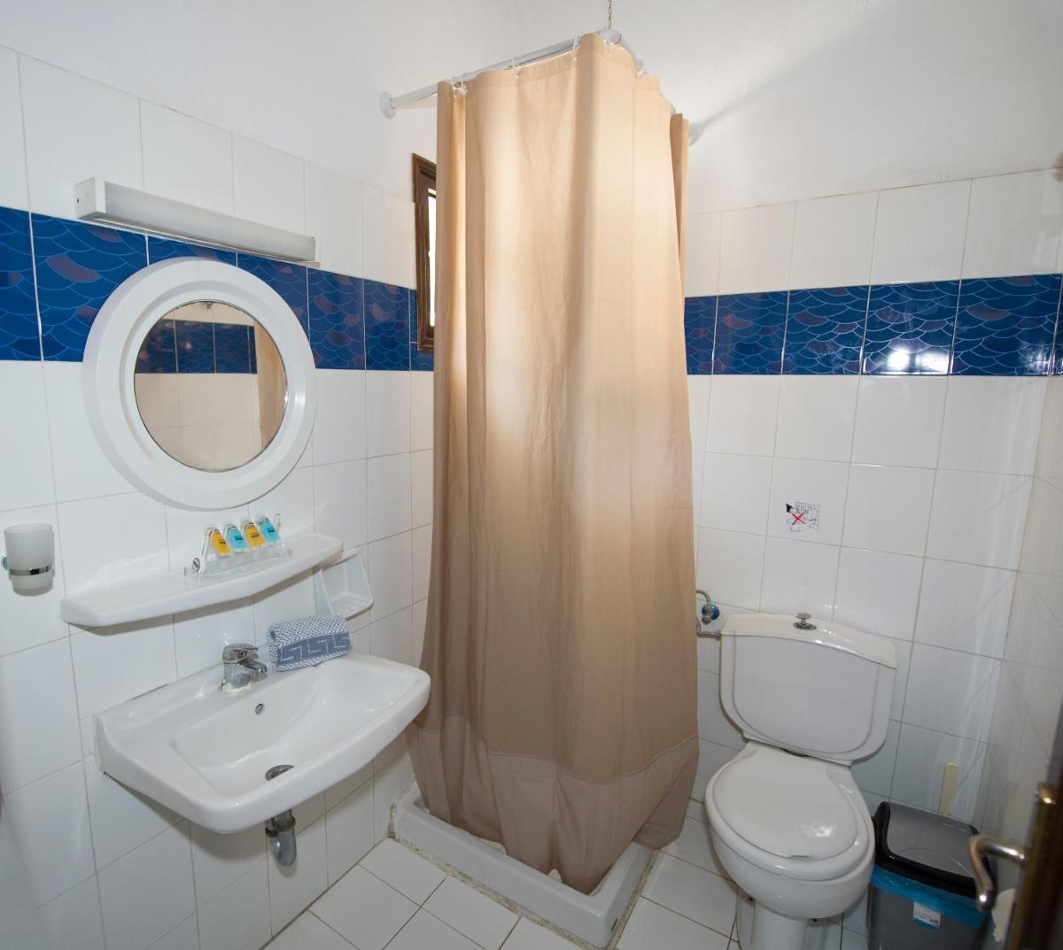 Corfu Room - Housity