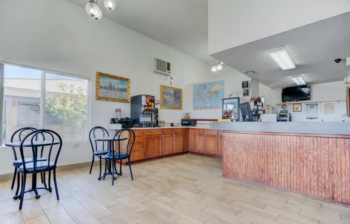 Redmond Inn - Housity
