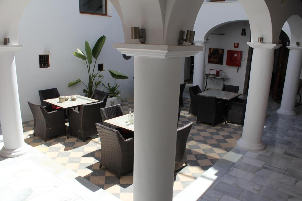 Suitetrails - Hotel Palacio Blanco