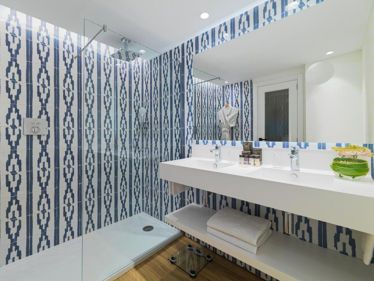 Un baño de Boutique Hotel H10 Blue Mar - Adults Only