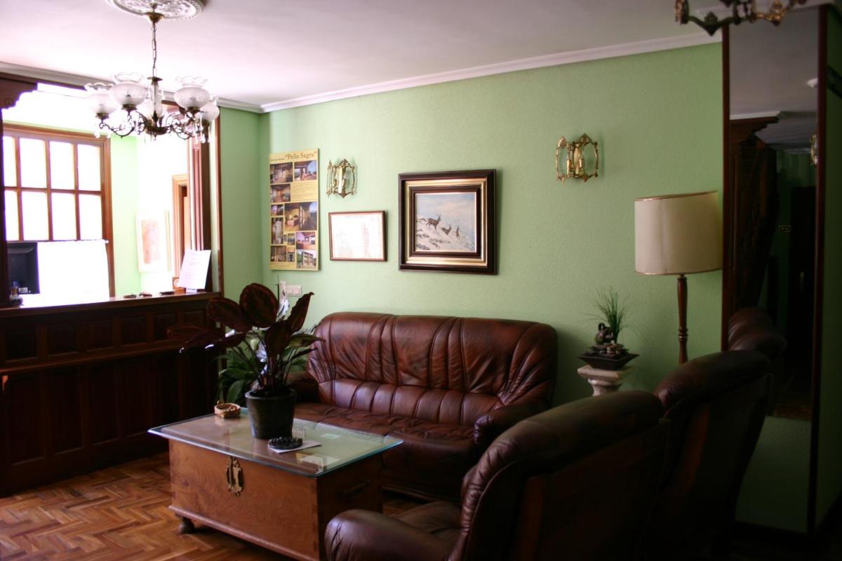 Hosteria Peña Sagra - Housity