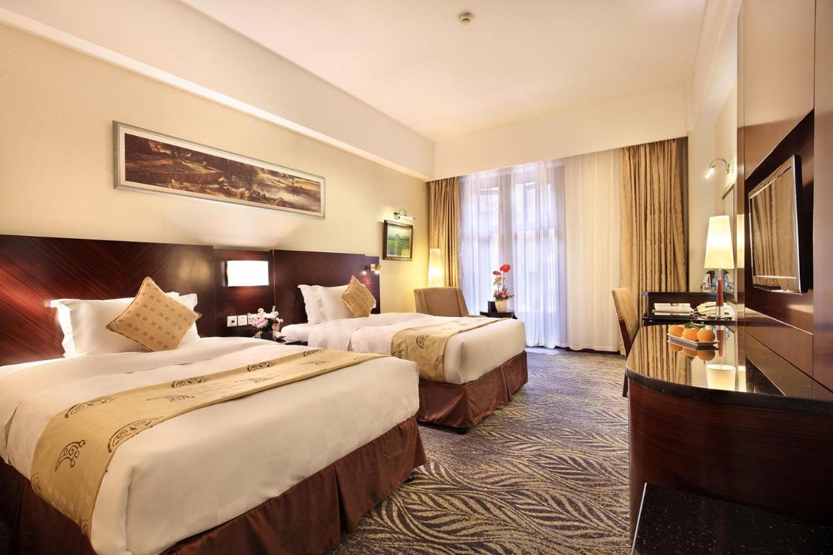 Lijiang Waterfall Hotel Guilin - Housity