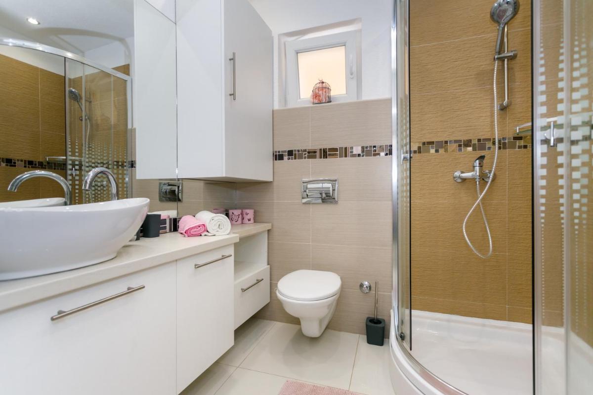 APARTMAN Brajutovci 26 - Housity