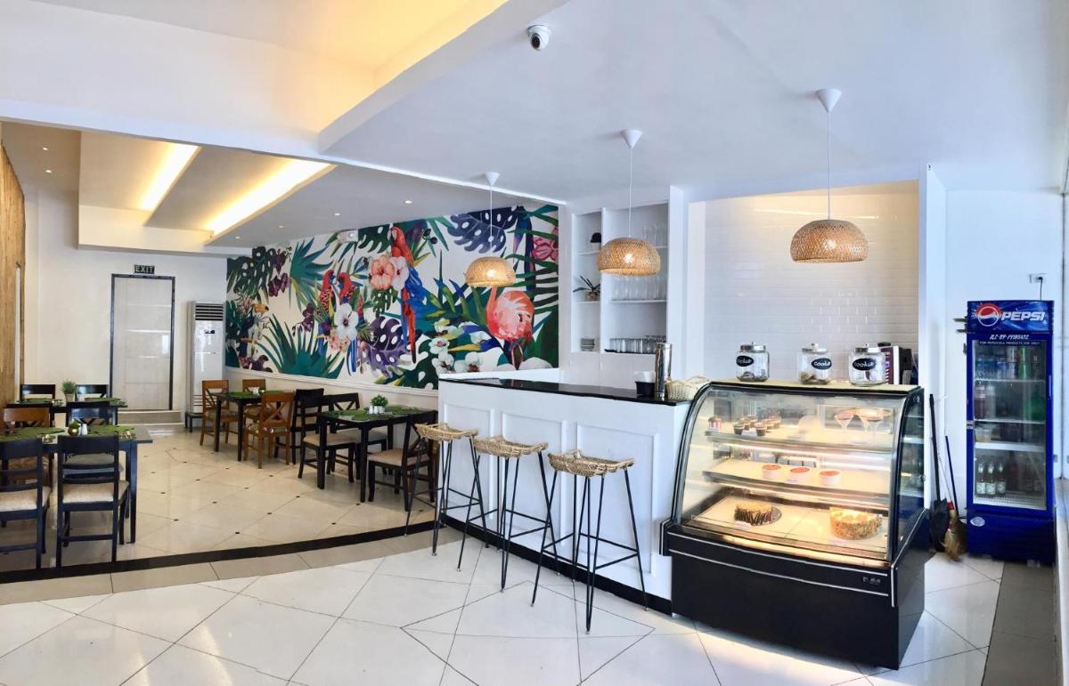 Eon Centennial Plaza Hotel - Housity